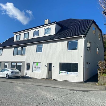 Brand New Flat In Central Klaksvík Kültér fotó